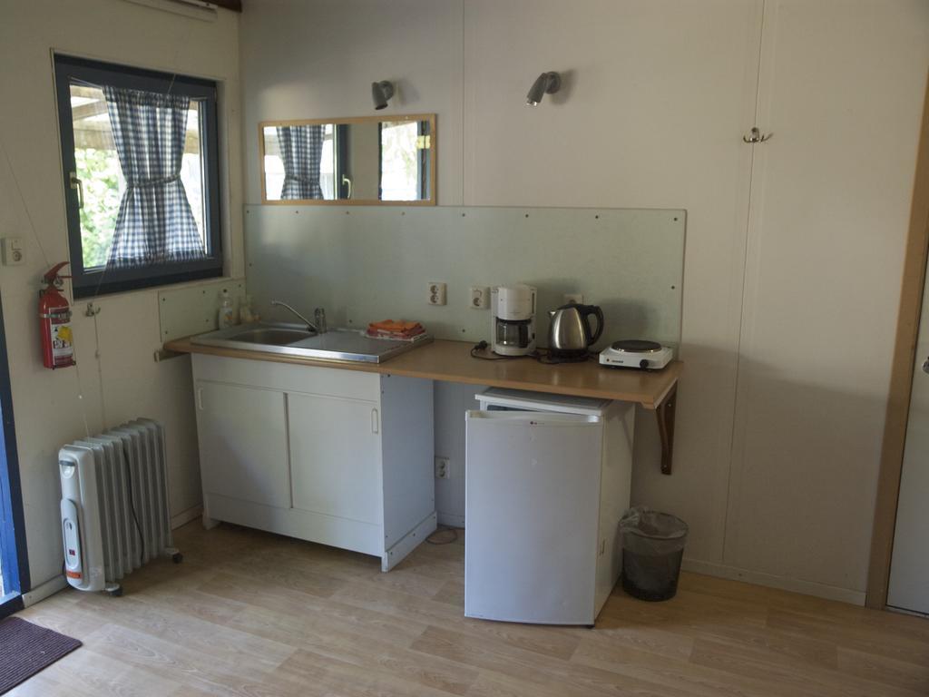 Holiday Home Ossa Basecamp Sint Odilienberg Bilik gambar