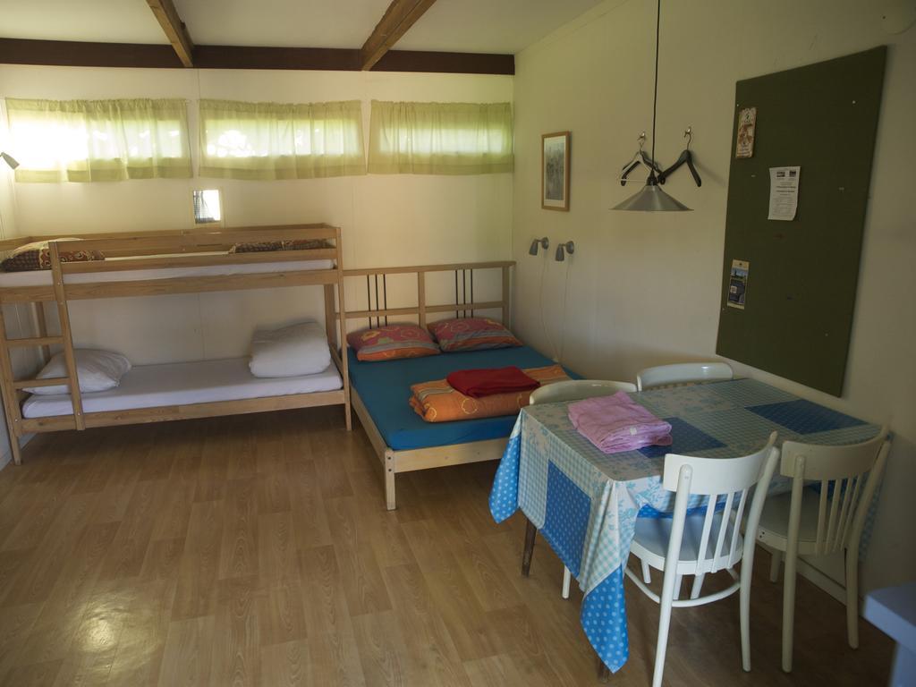 Holiday Home Ossa Basecamp Sint Odilienberg Bilik gambar